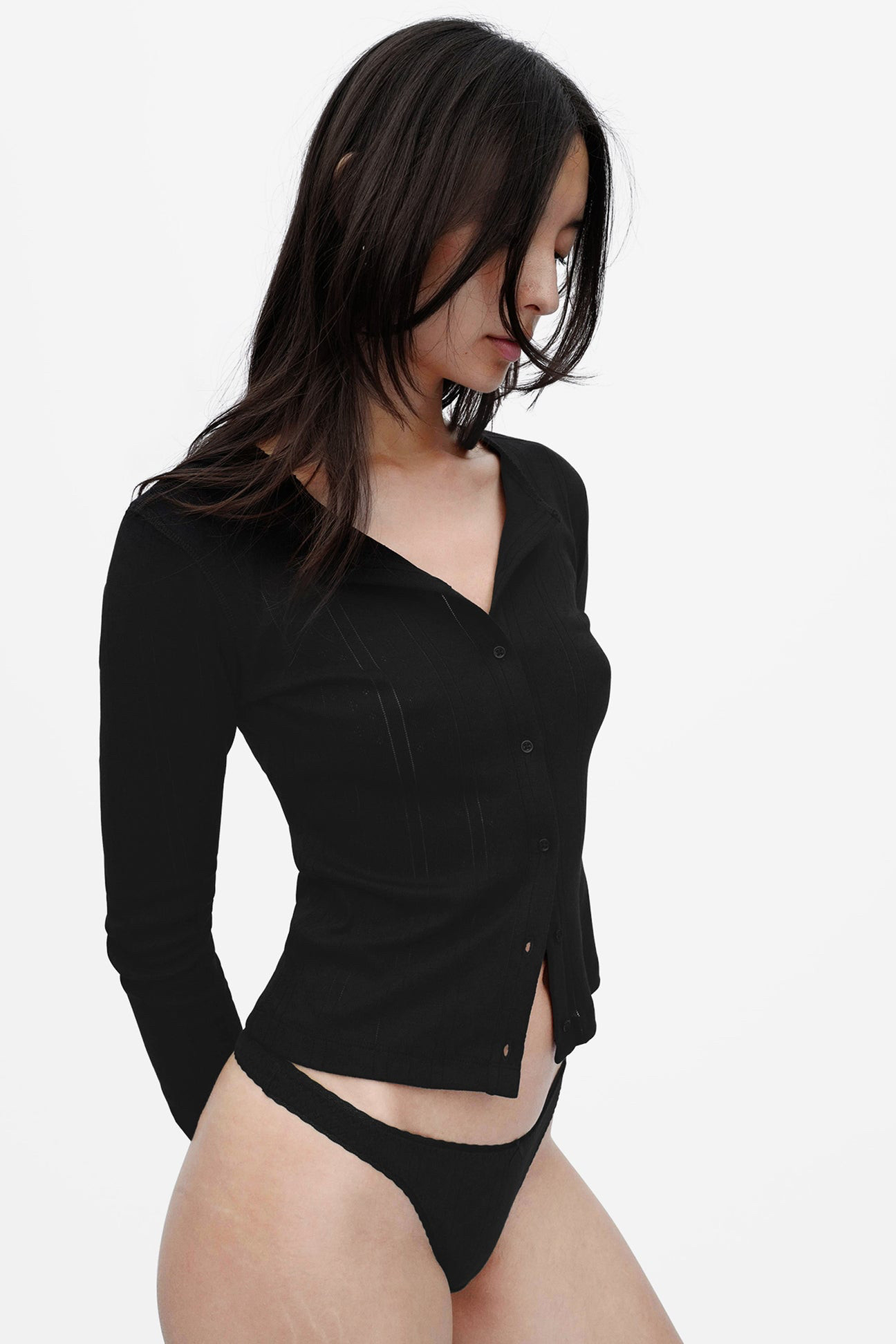 بلوزة أساسية قصيرة بأكمام طويل - مراجعة Tops وسعره